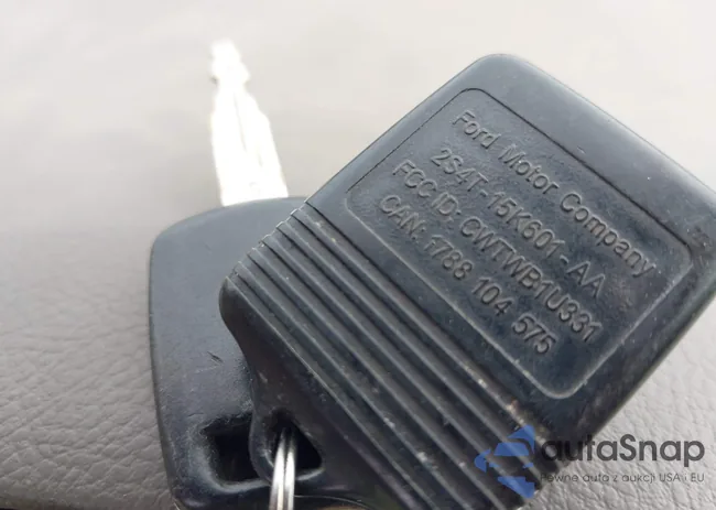 1LNHM86S74Y630194: 44172234