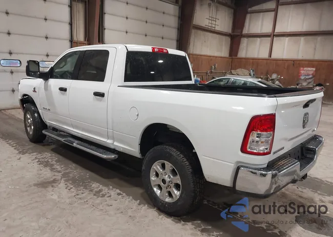 3C6UR5DL0RG338202: 44172246