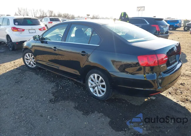 3VWDX7AJ4DM445385: 44172248