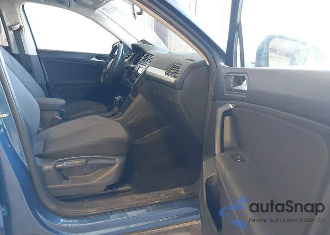 3VV1B7AX8KM063268: 44172274