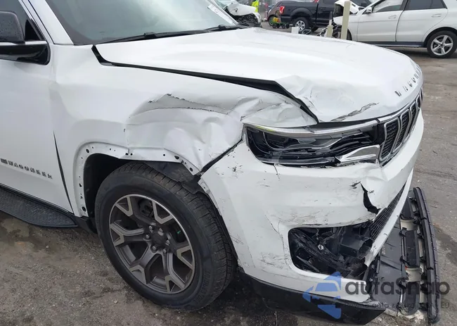 1C4SJVDP8PS502375: 44172311