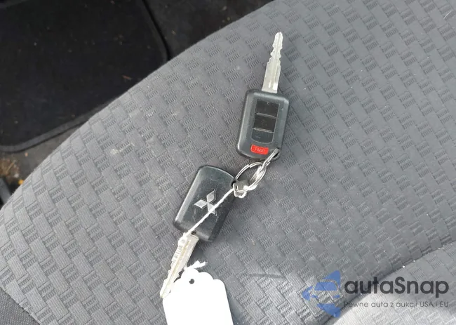 ML32A3HJ2KH006636: 44172425