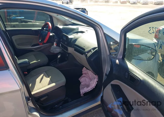 MAJ3S2FE4MC448371: 44173465