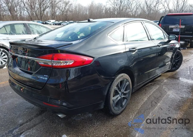 3FA6P0LU9JR225982: 44173499