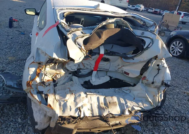 KMHTC6AD9FU222770: 44173503