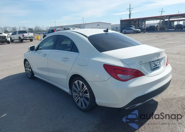 WDDSJ4EB2HN432567: 44173540