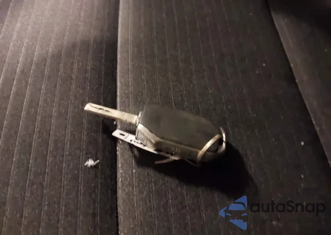 KNDJ23AU2L7728769: 44173586