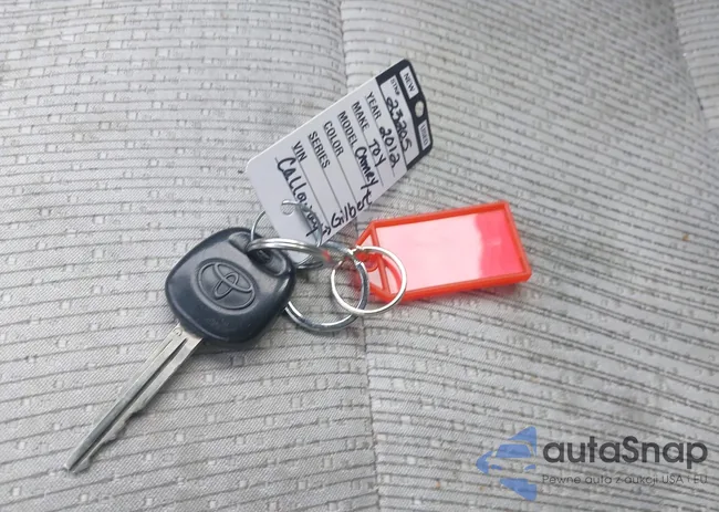 4T4BF1FK1CR228853: 44173676