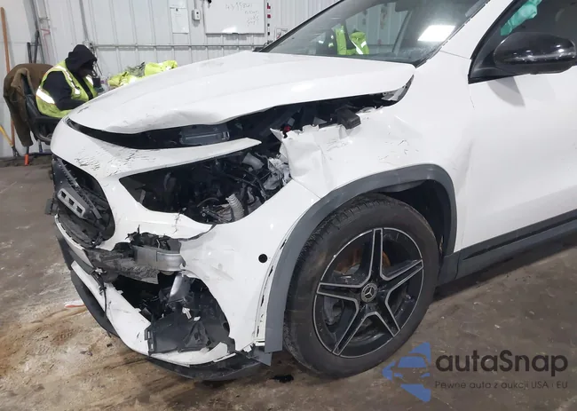 W1N4N4HB8NJ367237: 44173682