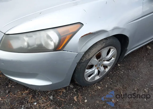 1HGCP2F7XAA166242: 44173726