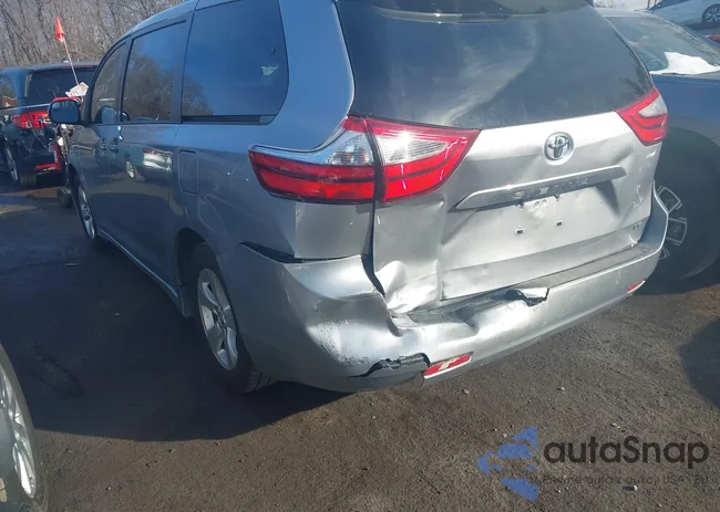 5TDKZ3DC1JS927298: 44173769