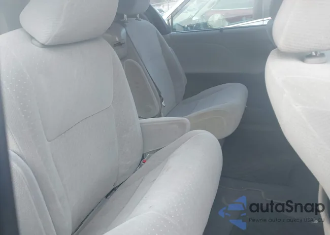 5TDKZ3DC1JS927298: 44173769