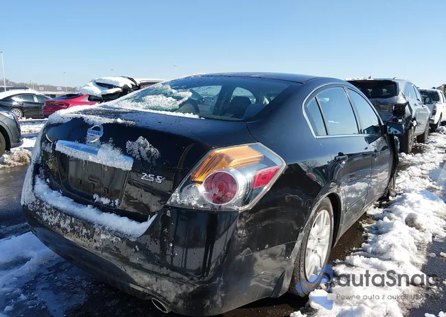 1N4AL2AP4CC171068: 44174037