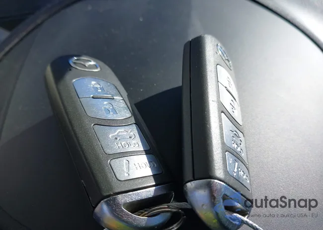 JM1BM1W74F1233194: 44173088