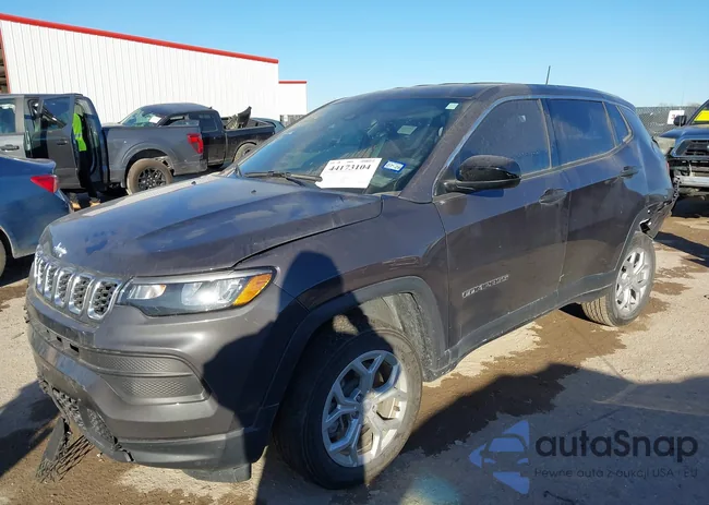 3C4NJDAN2RT161292: 44173104