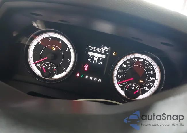 1C6RR7KT9KS597175: 44173136