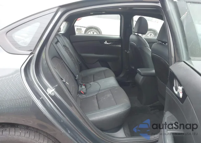 3KPF34AD1ME382708: 44173142