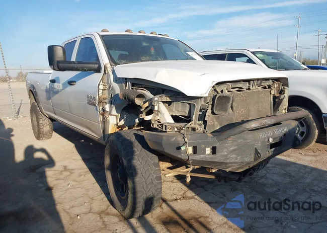 3C6UR5HL2DG560694: 44173211