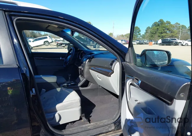 5XYKT3A68CG300954: 44173346