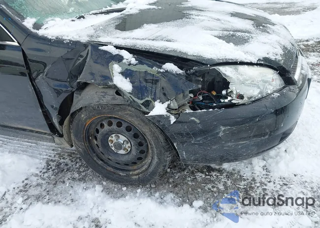 2G1WD5E35F1164879: 44174487