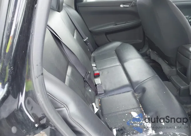 2G1WD5E35F1164879: 44174487