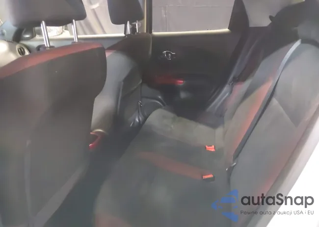 JN8AF5MV0GT657061: 44174526