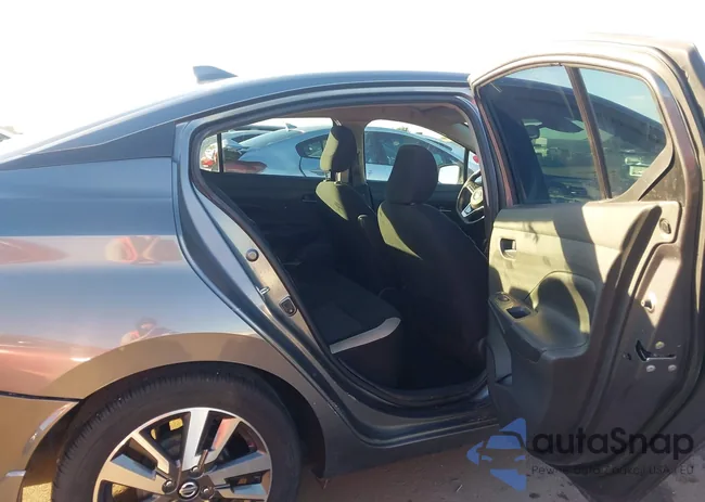 3N1CN8EV7LL801598: 44174582