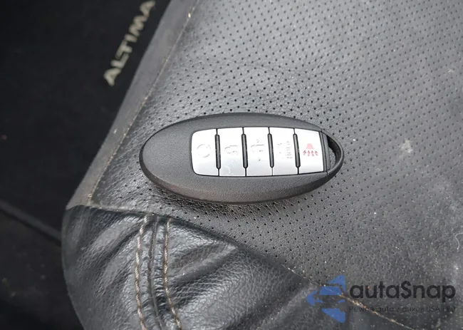 1N4AL3AP5HC206844: 44174773