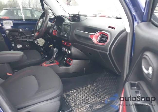 ZACCJBCB8HPG28414: 44174792