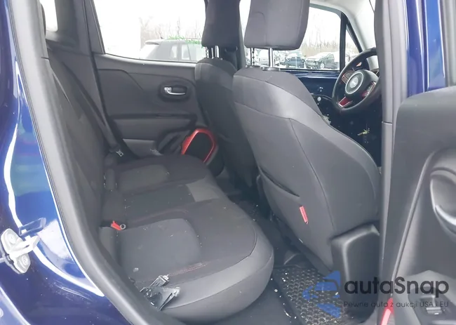 ZACCJBCB8HPG28414: 44174792