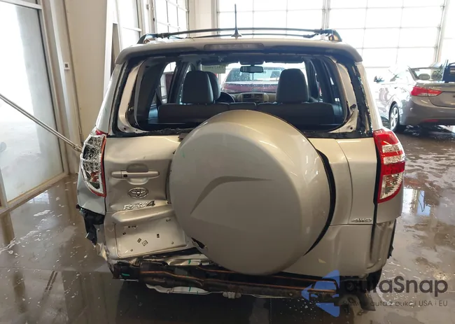 2T3DF4DV6CW207330: 44174866