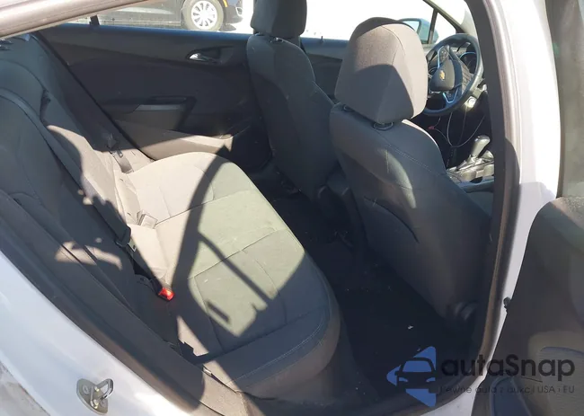 1G1BE5SM6J7165334: 44174977