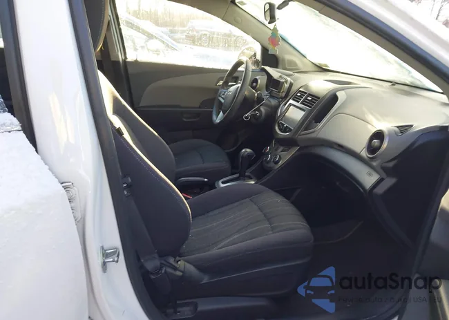 1G1JC5SH7F4155893: 44174043