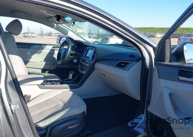 5NPE24AF8KH790082: 44174057