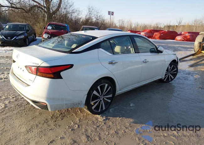 1N4BL4FW4NN315144: 44174065