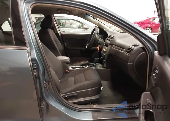 3FAHP0HA8BR126353: 44174093