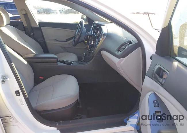 KNAGM4A76F5626652: 44174133