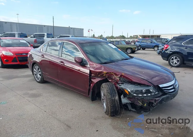 1HGCP2F86BA057917: 44174185