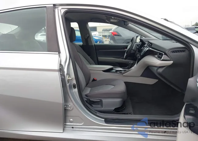 4T1B11HK4KU284032: 44174188