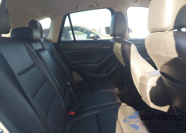 JM3KE2CY9G0900095: 44174230