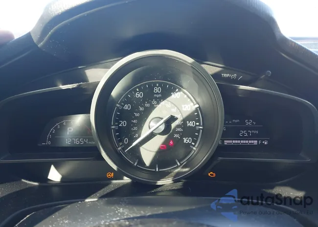 3MZBN1L37JM276175: 44174276