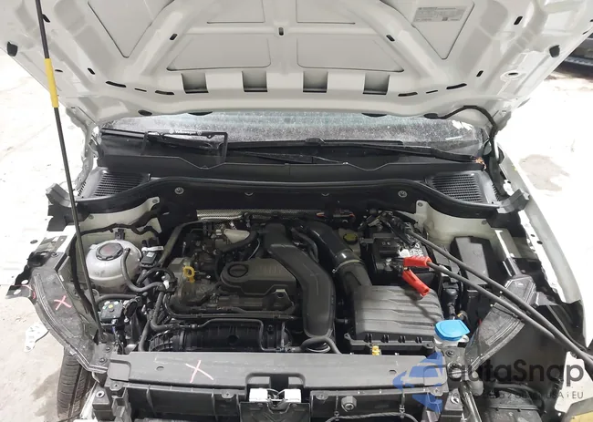 3VVVC7B22SM028565: 44174301