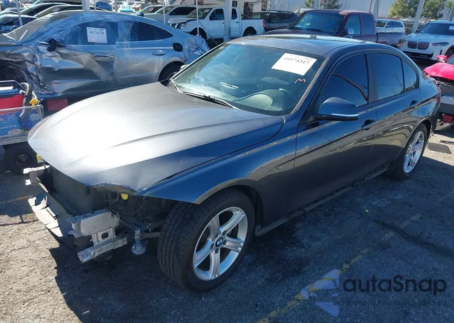 WBA3C1C57EK105757: 44174317