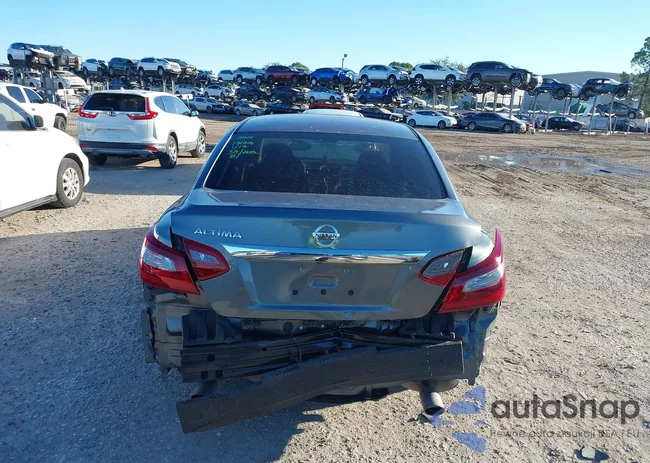 1N4AL3AP1JC259806: 44174327