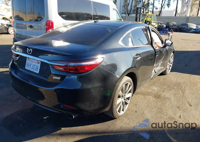 JM1GL1WY0J1327728: 44174330