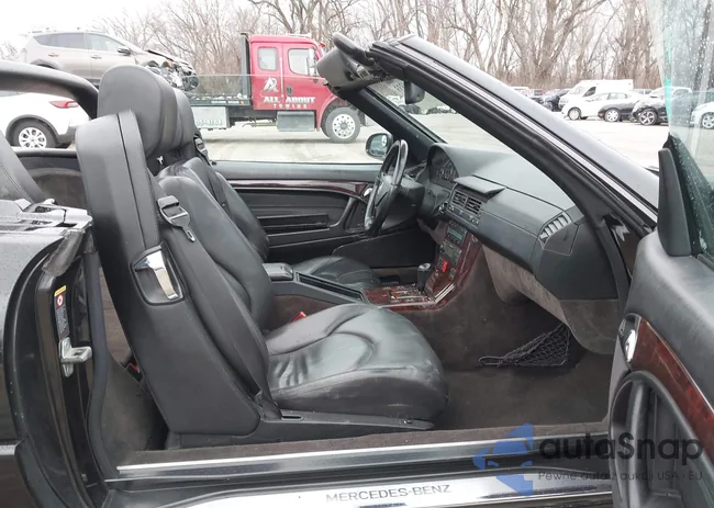 WDBFA68F52F201801: 44174333