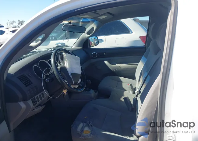 5TENX22N97Z332146: 44174338