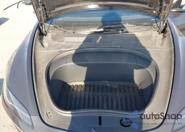 5YJ3E1EA3RF742798: 44174432