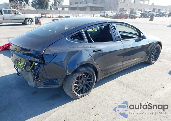 5YJ3E1EA3RF742798: 44174432