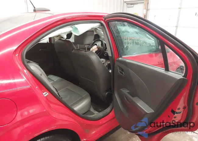 1G1JE5SB8F4111312: 44175465